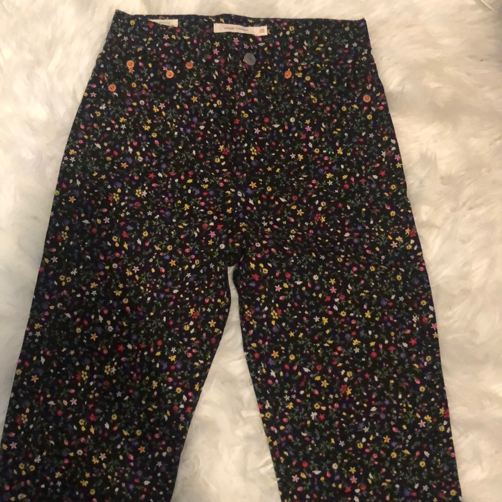 Wedgie straight Levis